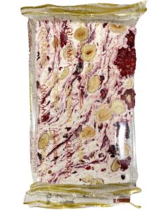 Nougat šķēle meža ogu