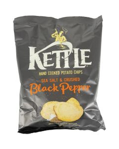Čipsi kartupeļu ar melniem pipariem